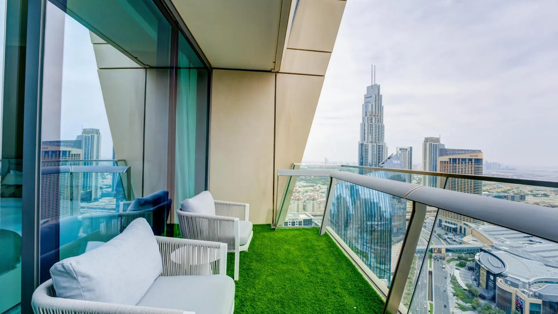 Executive Luxury At Its Finest With Views Of Burj Khalifa Apartment Dubai United Arab Emirates
