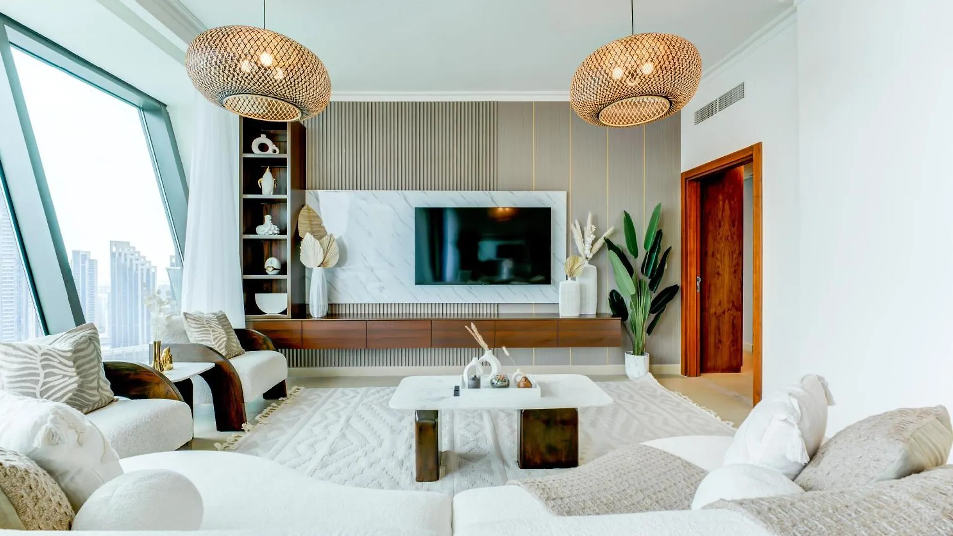 Executive Luxury At Its Finest With Views Of Burj Khalifa Apartment Dubai United Arab Emirates